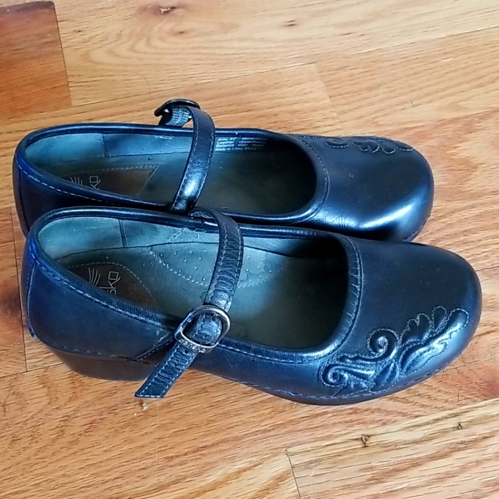 EUC Mary Jane Dansko